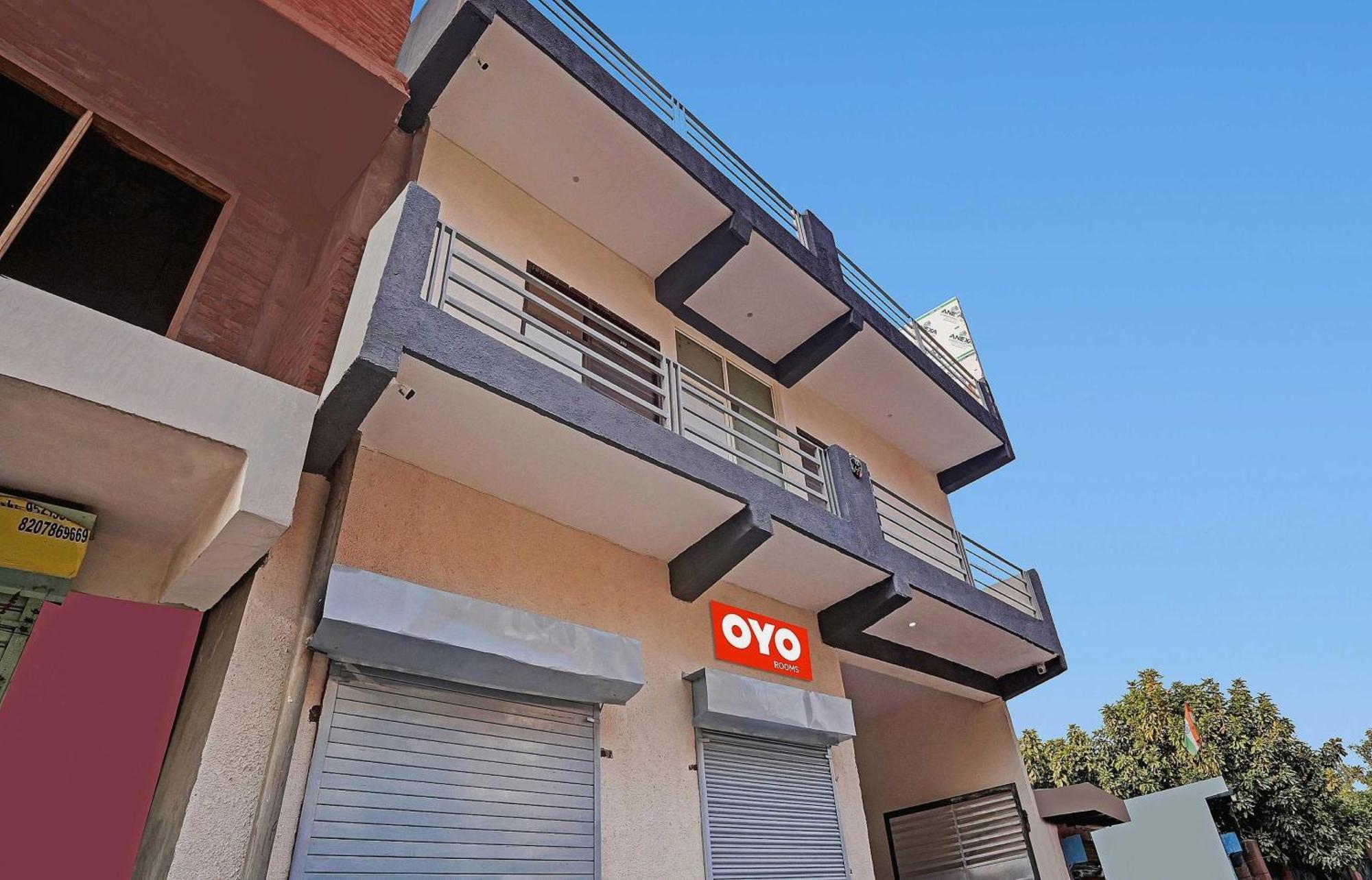 Hotel O Avs Hotel & Restaurant 诺伊达 外观 照片