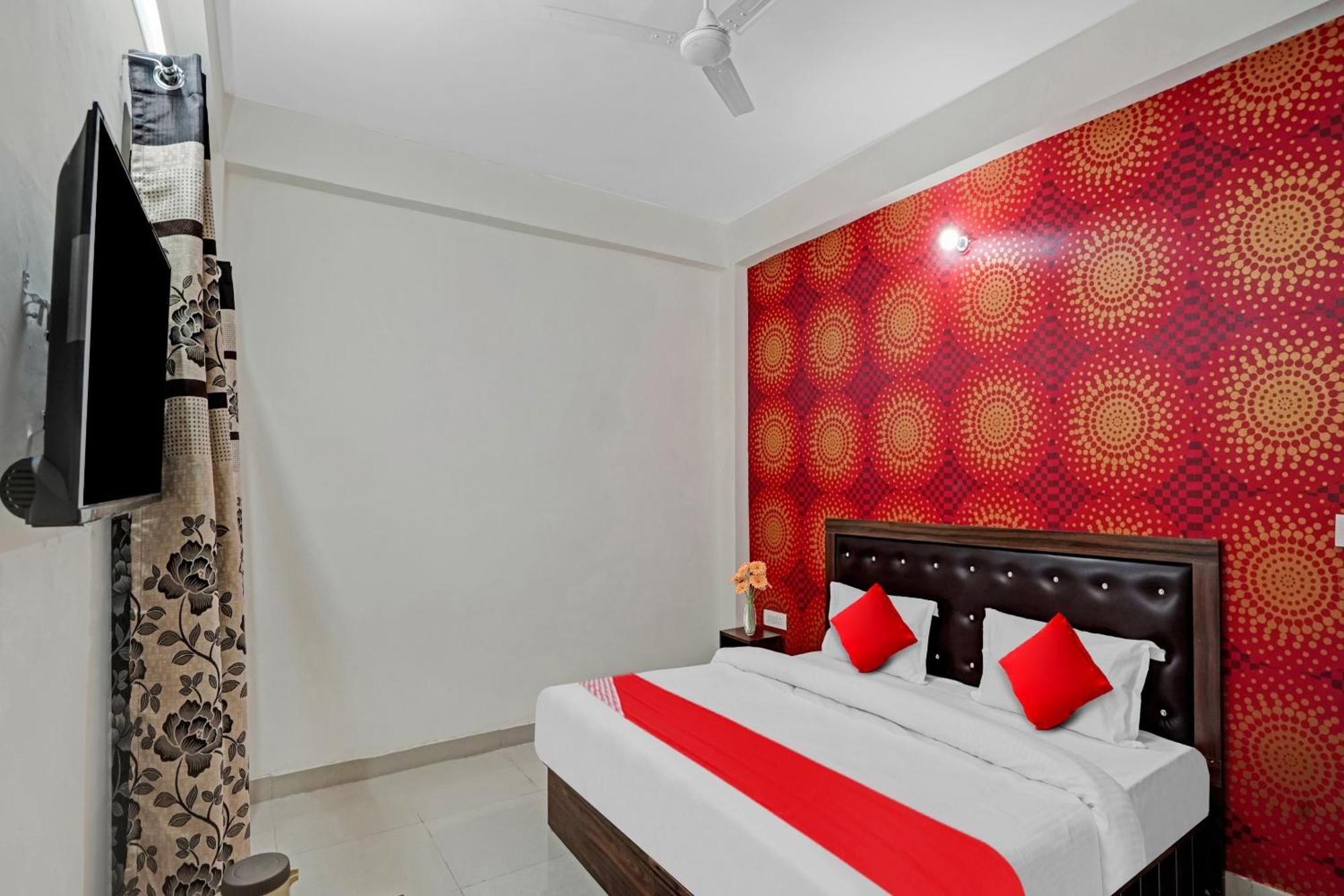 Hotel O Avs Hotel & Restaurant 诺伊达 外观 照片