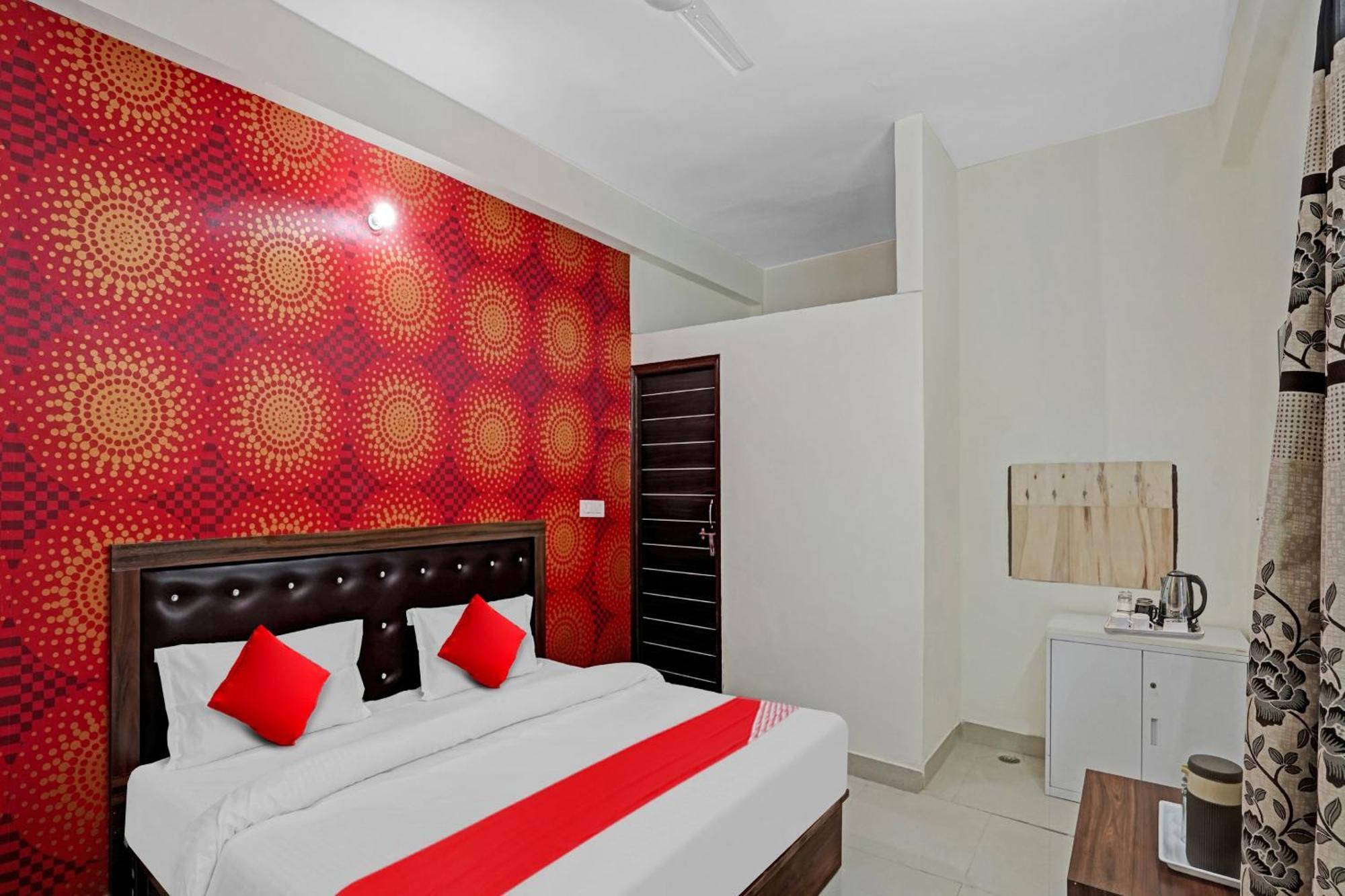Hotel O Avs Hotel & Restaurant 诺伊达 外观 照片