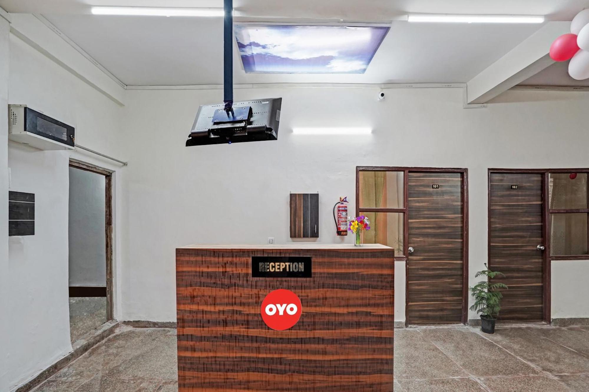 Hotel O Avs Hotel & Restaurant 诺伊达 外观 照片